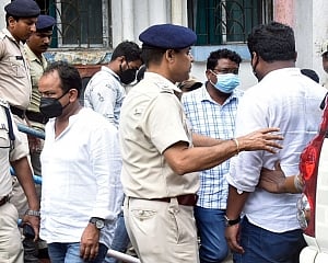 J'khand MLAs' cash seizure: WB CID teams ‘detained' in Delhi, Guwahati