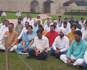 Kejriwal questions source of Rs 800 crore 'offered' by BJP to 40 AAP MLAs