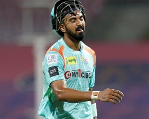 KL Rahul didn't do LSG any good by staying on till the 19th over, says Manjrekar