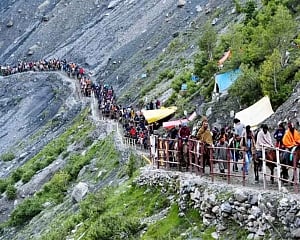 L-G Manoj Sinha flags off 1st batch of Amarnath pilgrims from Jammu