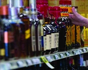 LG pushes for CBI probe into Delhi Excise Policy