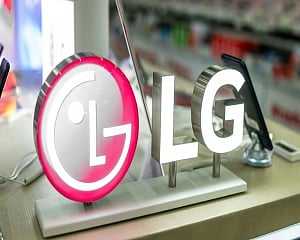 LG reportedly working on foldable OLED display for HP laptop