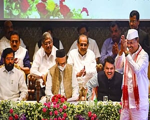 Maha Cabinet expands, 9 each from Shinde camp, BJP; no berth for women