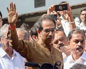 Maha crisis: Cautious BJP remains on 'wait and watch' mode