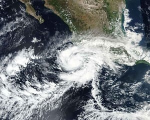 Major Hurricane Roslyn heads for hit on Mexico's coast