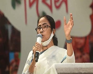 Mamata writes to non-BJP CMs, calls for united opposition against saffron party