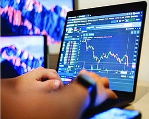 Markets fall in early trade after 8 days of rally