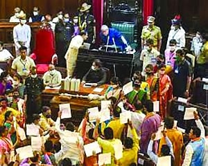MLAs exchange blows in Bengal Assembly