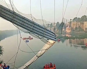 Morbi bridge tragedy: Gujarat HC issues notice to maintenance firm