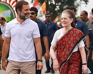 Mother, sister of Gauri Lankesh join Rahul in Bharat Jodo Yatra