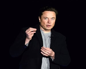 Musk takes a u-turn, says Twitter must remain 'politically neutral'