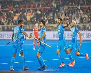 India off to winning start