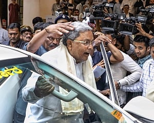 "Answered all questions, told them truth", says Siddaramaiah after deposing before Lokayukta police