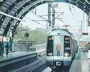 Chori chori chupke chupkeâ€¦ cable theft delays Metro ops