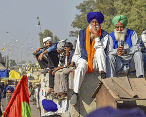 Punjab farmers begin Delhi march, stopped by barricades