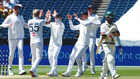 4th Ashes test : England ends 18-match winless streak in Australia