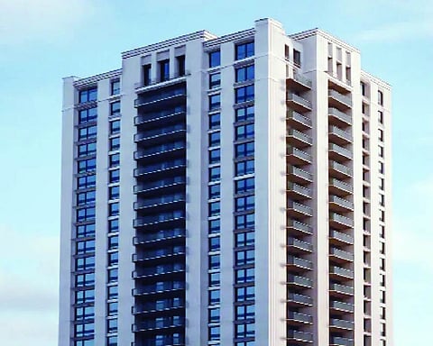 5-year-old boy dies after falling from balcony