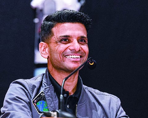 Aim for the moon, compete with me: Shubhanshu tells students