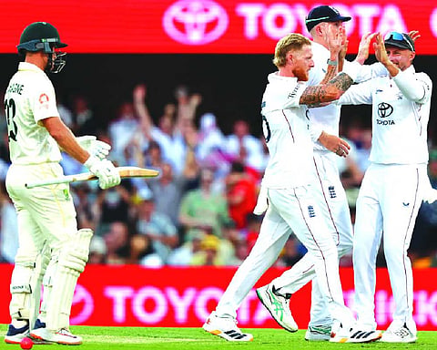 Australia takes 44-run lead in second Ashes test