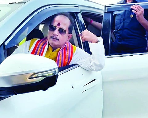 Bihar Deputy CM Sinha alleges his convoy attacked by RJD supporters