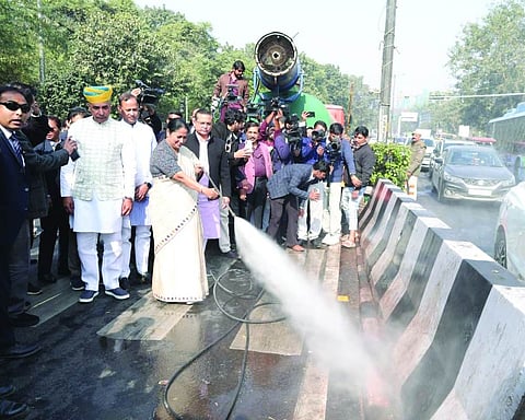 CM Rekha Gupta leads cleaning and washing drive amid pollution rise