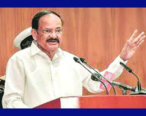 Congress ignored national leaders: Ex VP M Venkaiah