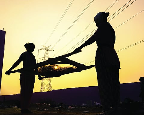 Decide in Delhi, bind in Bihar