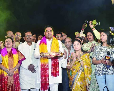 Dev Deepawali Utsav lights up Vasudev Ghat