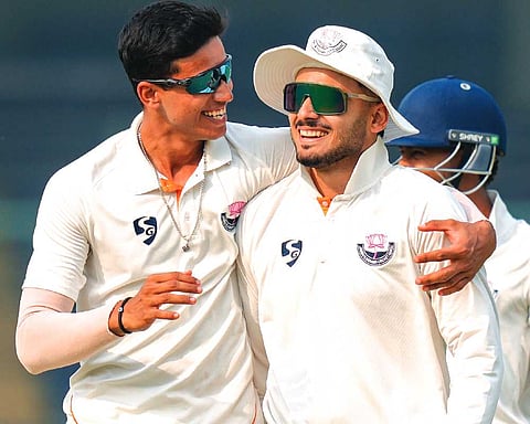 J&K chase historic win; Delhi spinners hold key