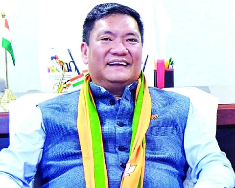 Khandu Praises Vidya Bharati Schools for Fostering discipline