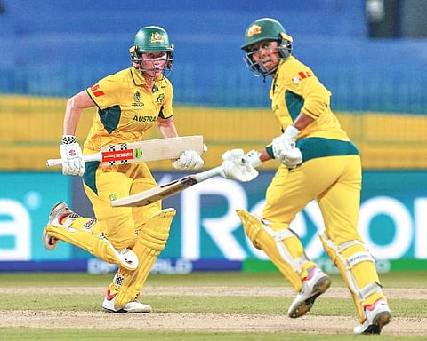 Mooney century rescues Australia against Pak