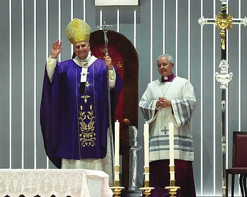 Pope prays at Armenian cathedral in Istanbul