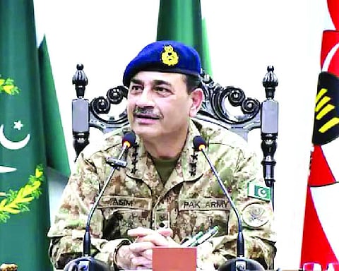 Ready to deal with external and internal threats, says Asim Munir