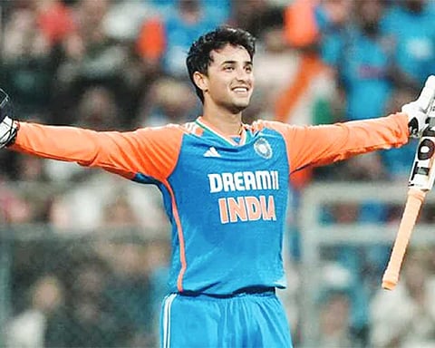 Record-breaking Abhishek, Varun  continue to top ICC T20 rankings