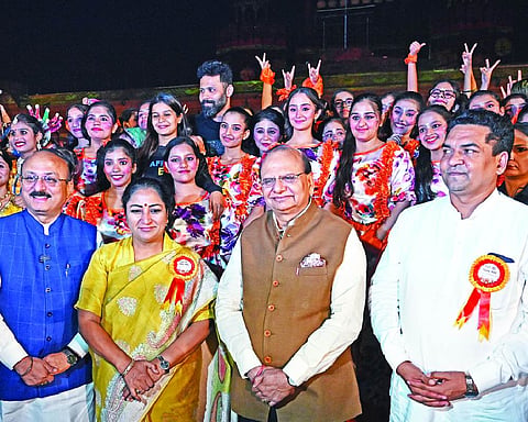 Red Fort hosts foundation day of Delhi and 9 other States