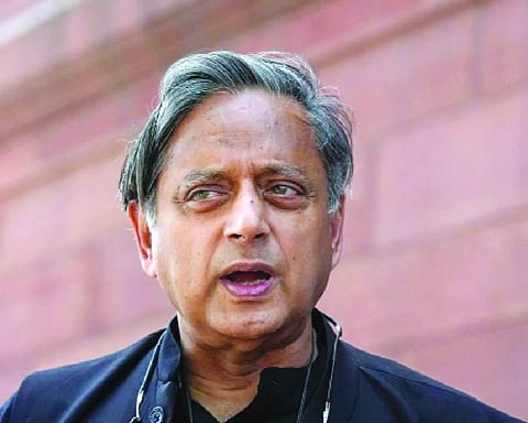 Shashi Tharoor calls Putin banquet ‘warm and engaging’