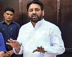 AAP MLA Amanatullah Khan moves SC against Waqf Bill