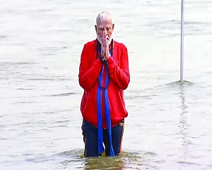 Akhadas begin retreat from Kumbh