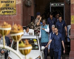 All-party meeting underway, govt briefs leaders on Pahalgam terror attack