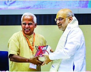 Amit Shah rejects ceasefire offer from Naxals