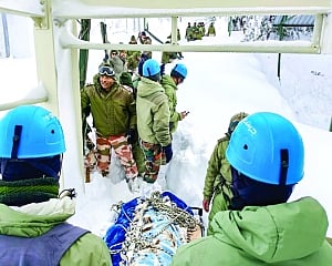 Avalanche rescue: 50 BRO workers saved, four dead