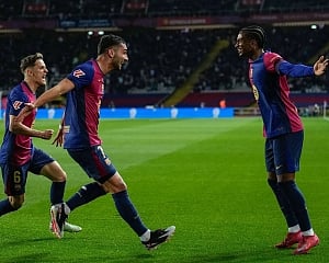 Barcelona beats Osasuna 3-0 to extend La Liga lead