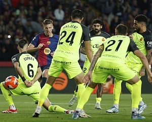 Barcelona increases Spanish league lead by beating Mallorca 1-0 on Dani Olmo's goal
