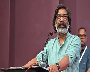 Battle against Naxals in its last phase: J'khand CM