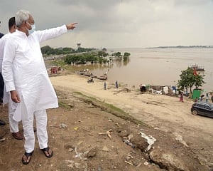 Bihar CM Nitish Kumar inspects rising Ganga water levels, urges officials to stay alert