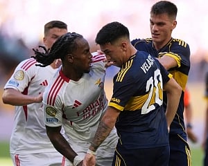 Boca Juniors, Benfica draw 2-2 in Club World Cup match that includes 3 red cards, 22 fouls