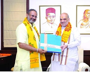 Chinmay Pandya meets Home Minister Amit Shah