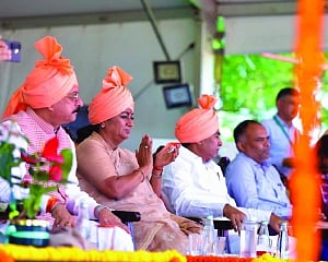 CM inaugurates `3.5 crore sports complex in outer Delhi
