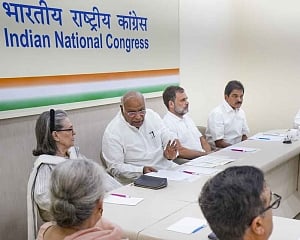 CWC meeting on Friday to discuss govt's caste census move: Sources