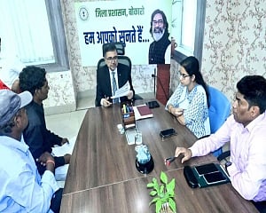 DC Bokaro directs officers to respond to grievances within 24 hours